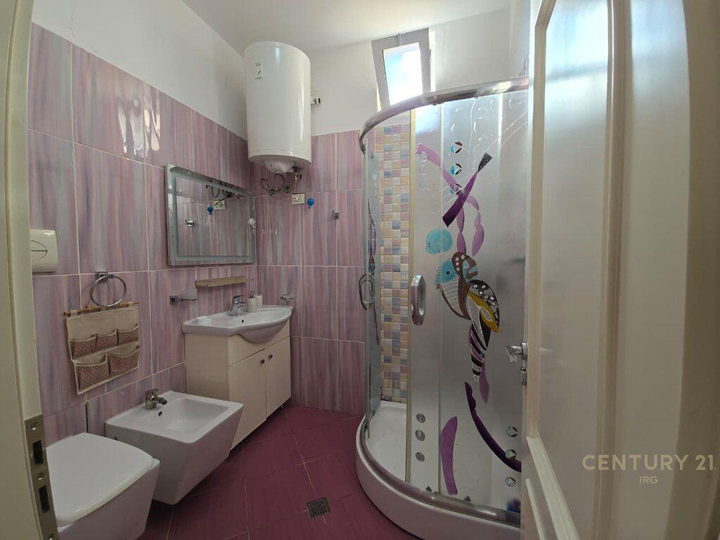 PENTHOUSE PER SHITJE PRANE LIQENIT TE THATE! 310,000 € Sip. Totale  174m2