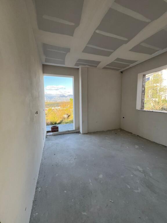 VILLAS FOR RENT IN THE DRY LAKE AREA