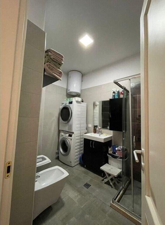 Jepet me qira apartament  1+1 ne Kompleksin Delijorgji.