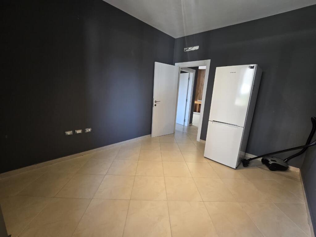 Apartament/Qera per banim ,Zyre📍Qender ,Toptani center