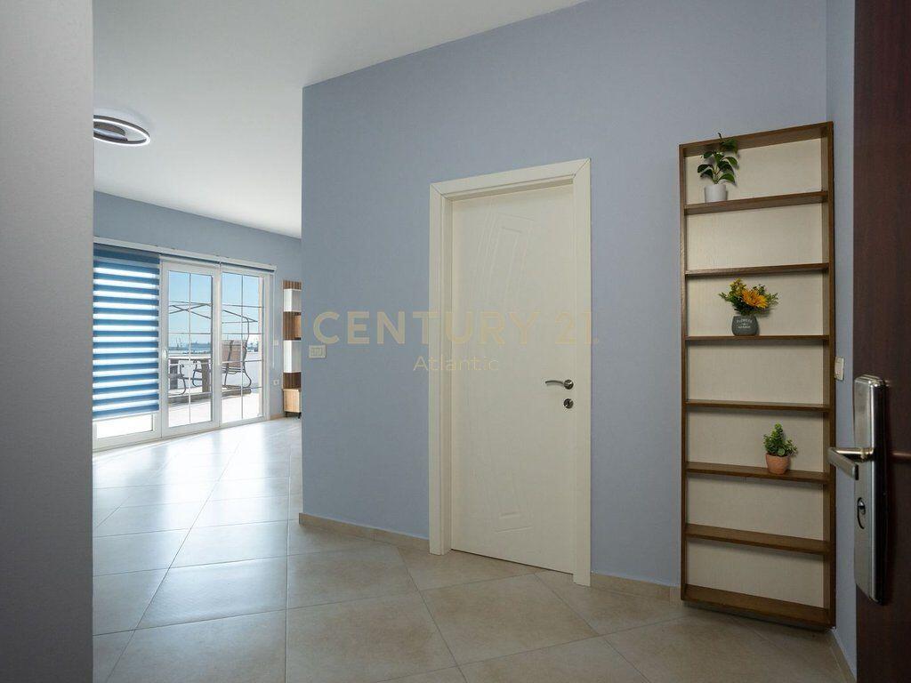APARTMENT 3+1+2T WITH VERANDA 160 m² – BEACH, DURRES