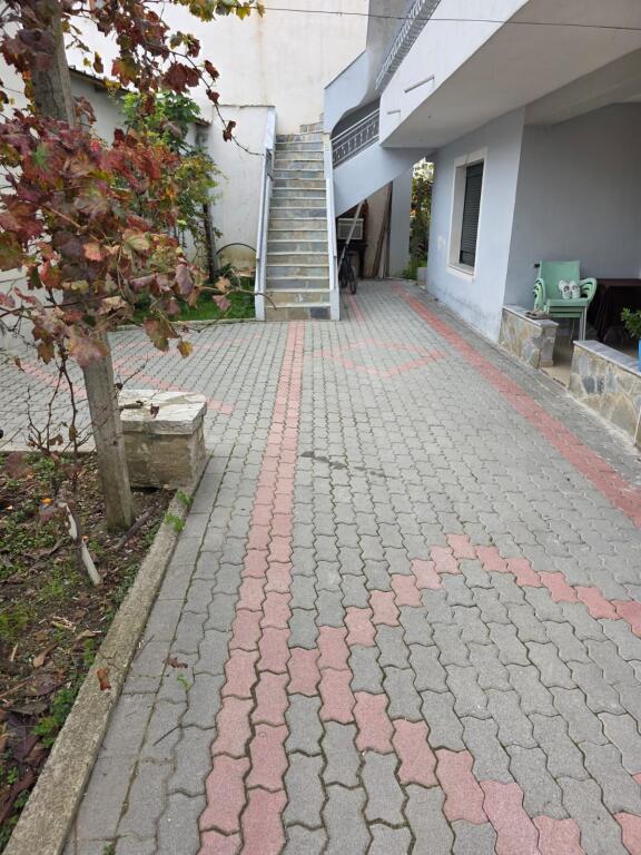 For rent third floor of a private house 3+1 in neighborhood 17
