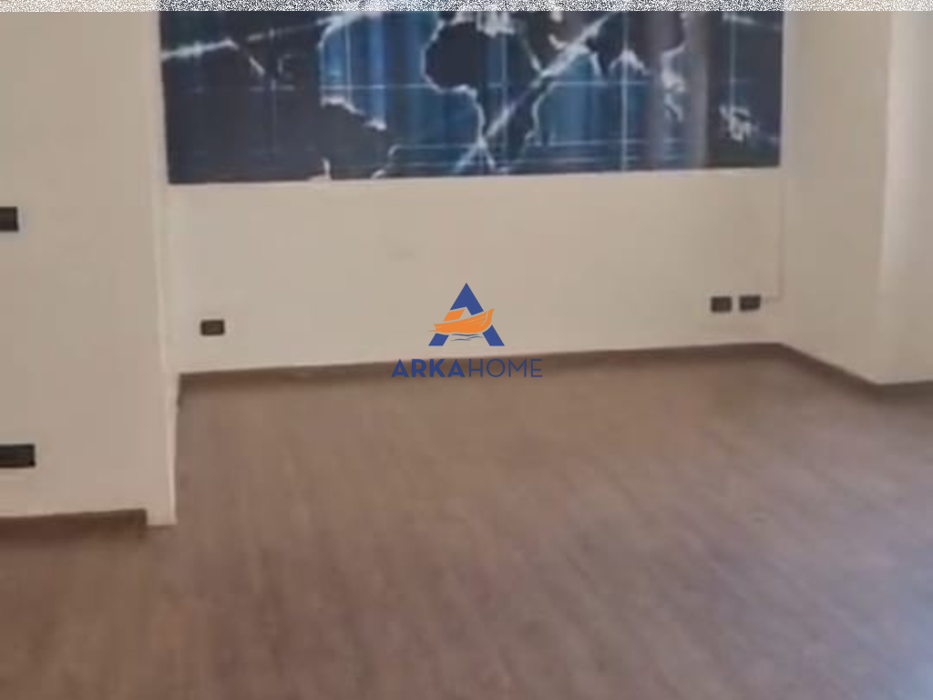 UFFICIO IN AFFITTO 70M2 "COMPLESSO DELIJORGJI" 700 EURO