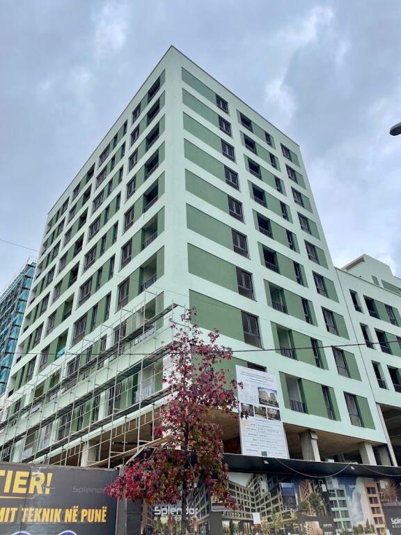 Shitet apartament 2+1+2 porcelan  okazion !!