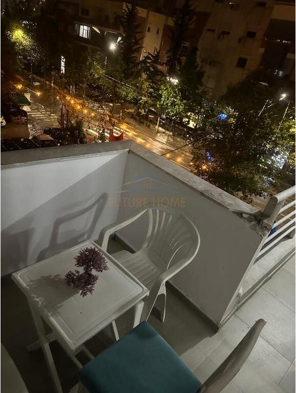 Rent, Apartment 2+1, Commune of Paris, Tirana