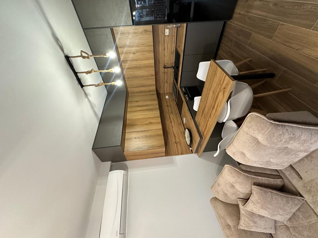 Modern 1+1 apartment for rent near the Red School