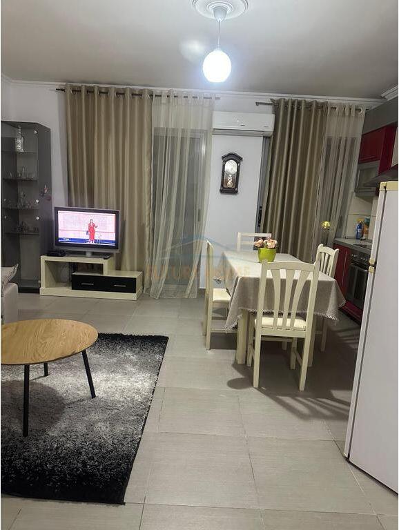 Rent, Apartment 2+1, Commune of Paris, Tirana