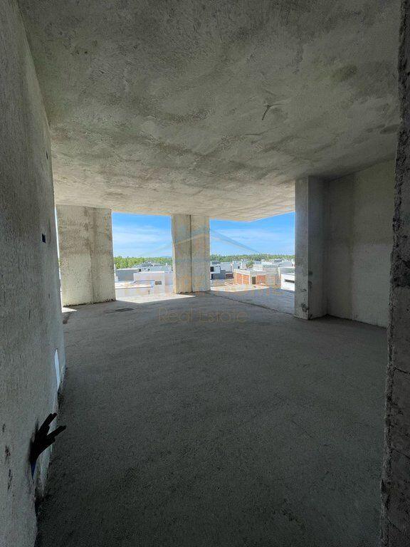 Apartment 2+1+2 for Sale in the Exclusive Resort Porto Lalzi, Hamallaj
