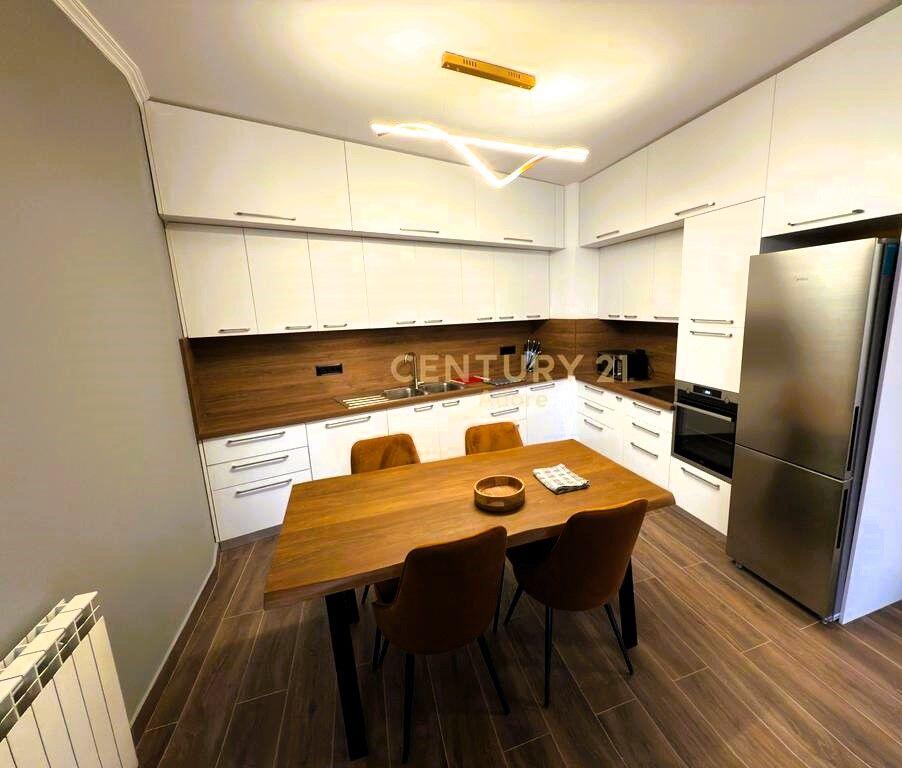 Apartment 2+1+2 near NOBIS Complex