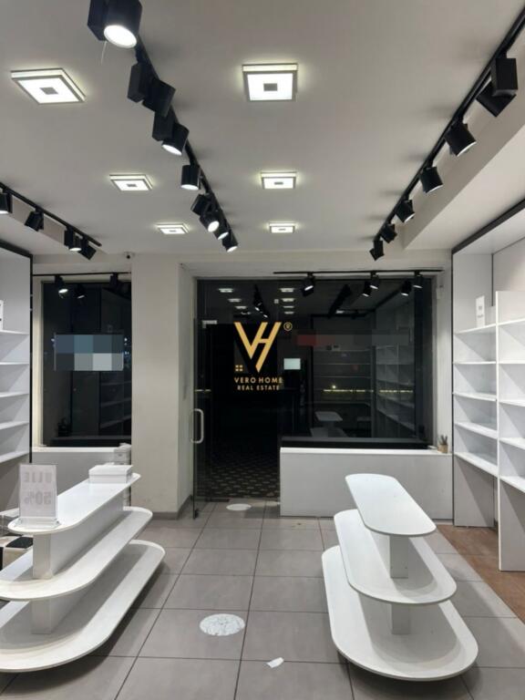 SHOP FOR RENT 56 M2 ON DURRESI STREET 1,800 EURO