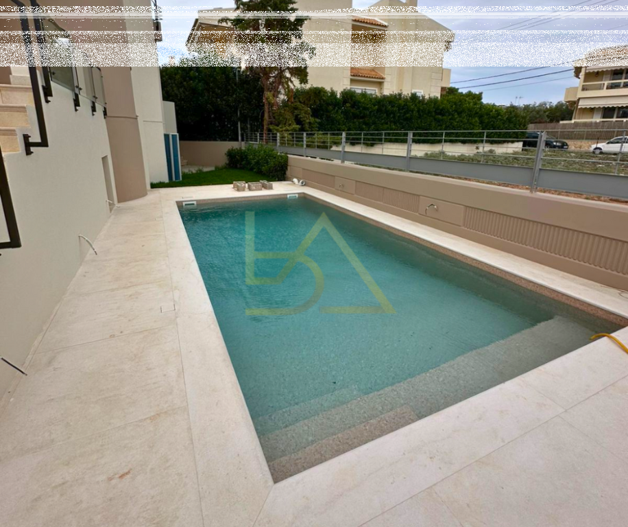 Shitet Vila –  Varkiza, Riviera e Athinës, Greqi