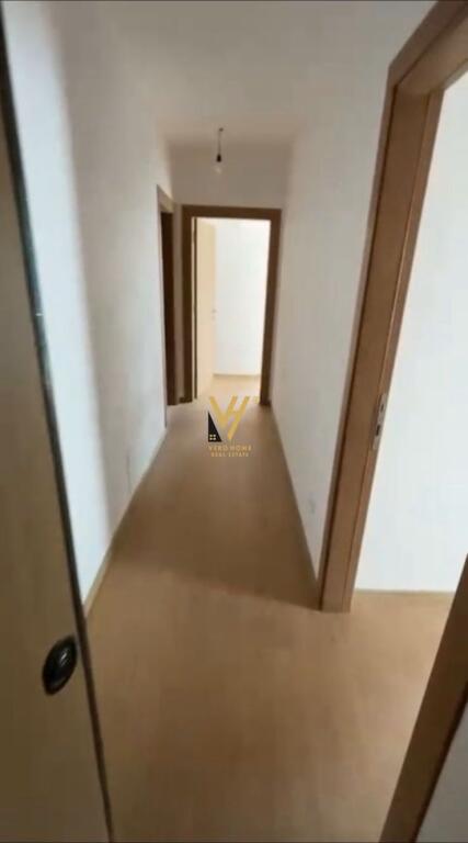 SI AFFITTA AMBIENTE 117 M2 A 5 MAJI 500 EURO