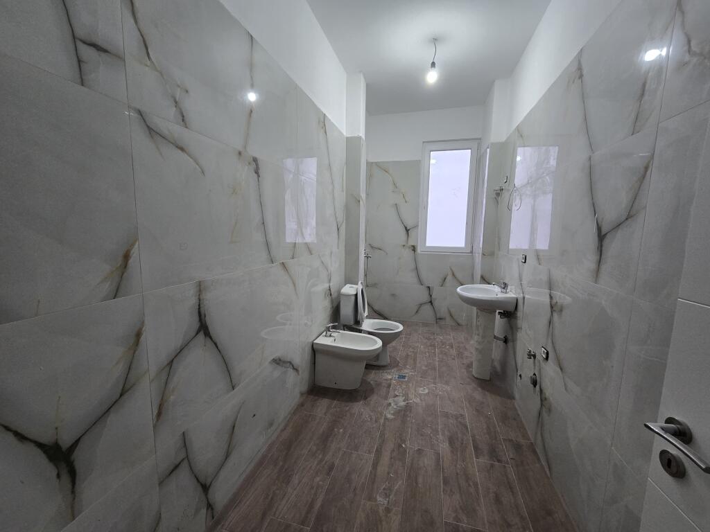Shitet me kredi 📌2+1/Shitje 📍Bulevardi I ri 📌150000€