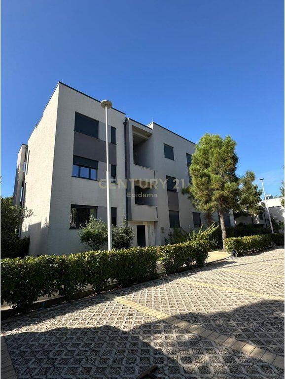 Vendesi in vendita Appartamento 1+1 + Posto Auto – Residenza Valamar, Hamallaj