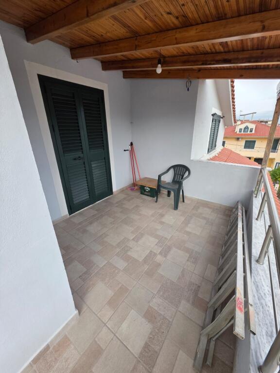 For rent third floor of a private house 3+1 in neighborhood 17