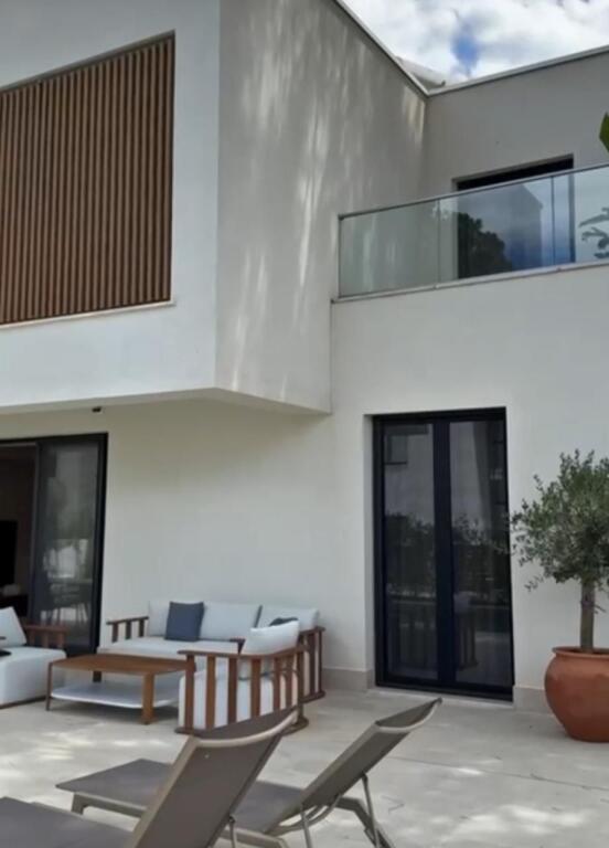 In vendita, Villa Individuale, Complesso "San Pietro", Baia di Lalëz