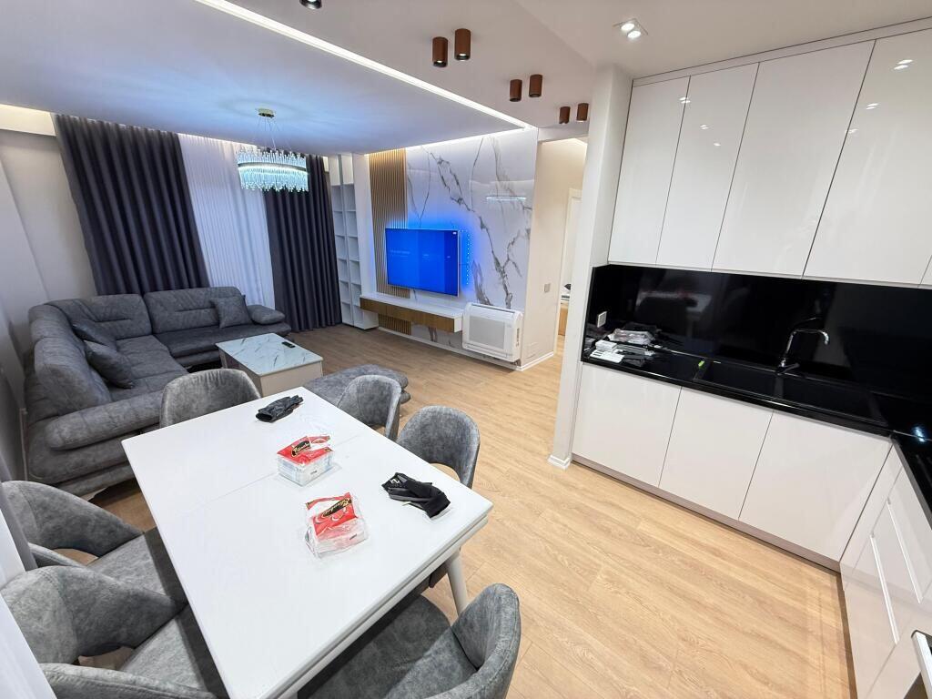 📣 QERA Super Apartament 2+1+2 tualete 📍Liqeni i thate ,Kompleksi Fz