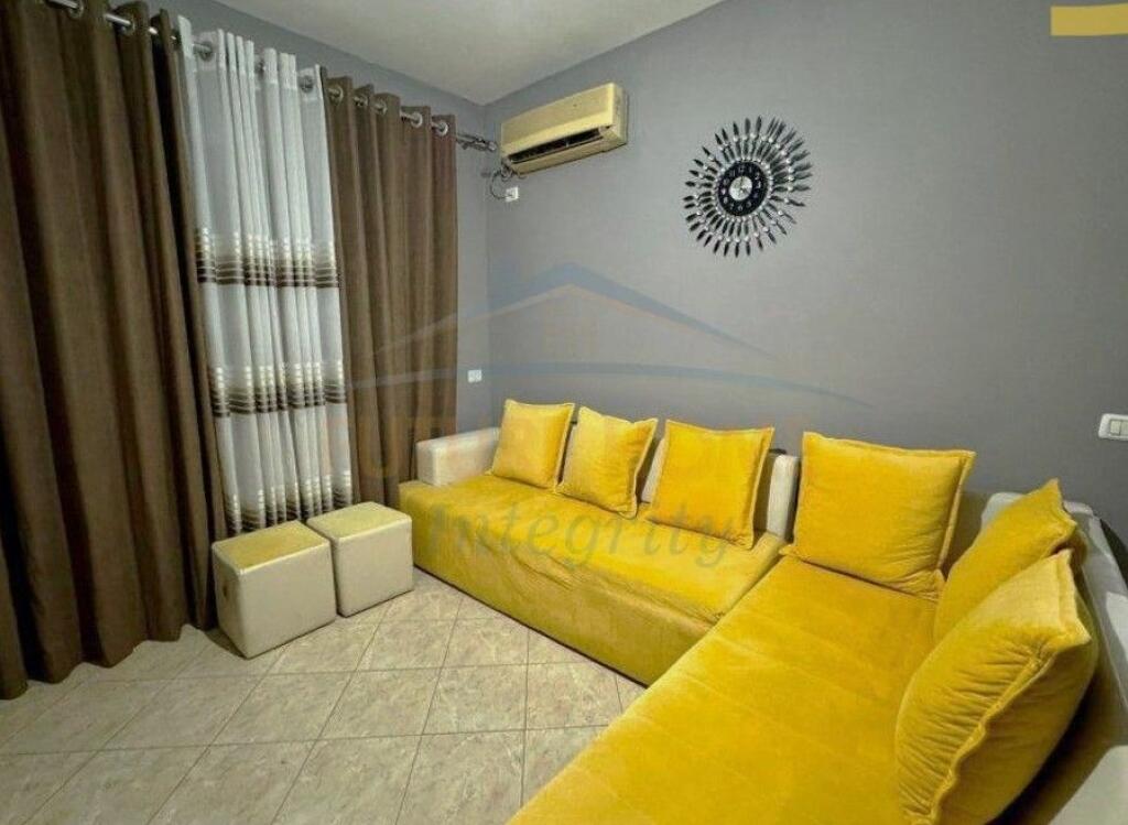 For sale, Apartment 1+1 – Unaza e Re (near Nela 5)