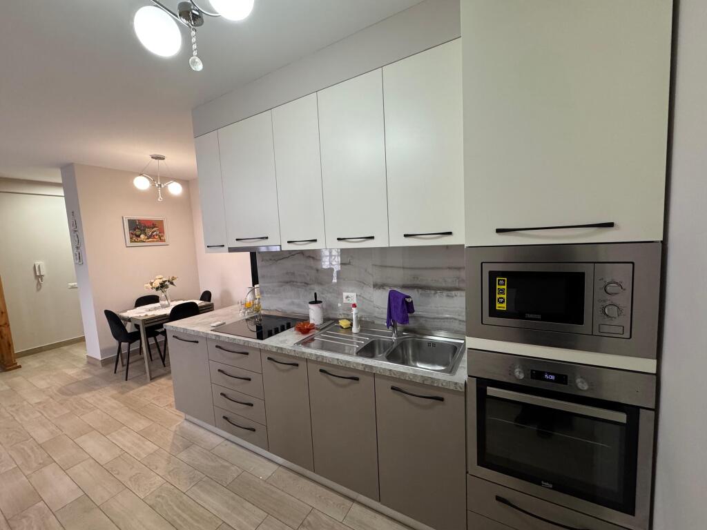 Apartament me qira 1+1