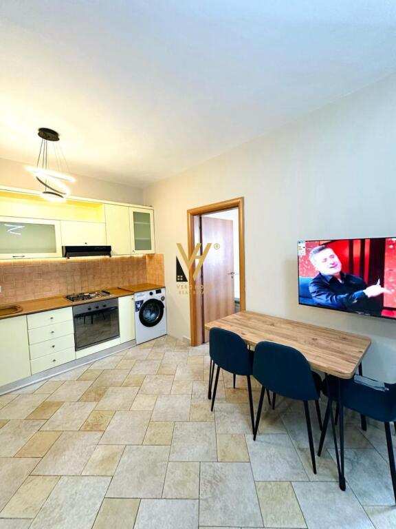 AFFITTASI APPARTAMENTO 1+1 IN CENTRO 600 EURO
