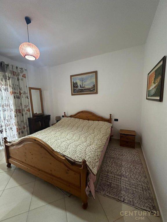 APARTAMENT 2+1+2 PRANË PAZARIT TË RI!