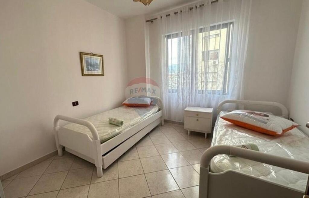Apartment 2+1+2 available in Astir