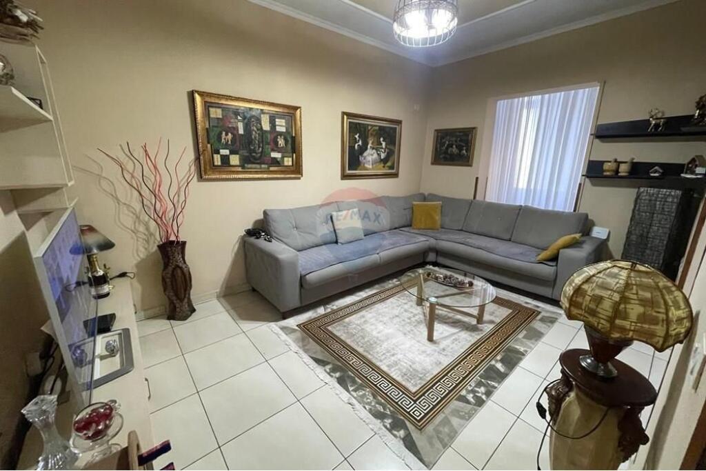 Apartament - Për Shitje - Ish Tregu Elektrik, Tiranë(ID: 530551001-142)