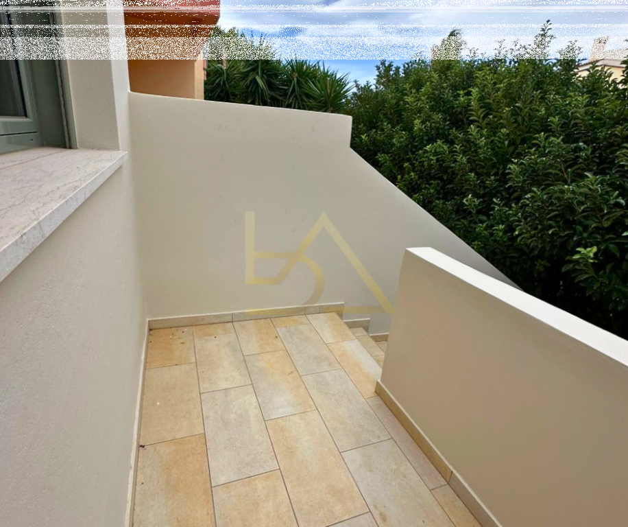 Shitet Vila –  Varkiza, Riviera e Athinës, Greqi