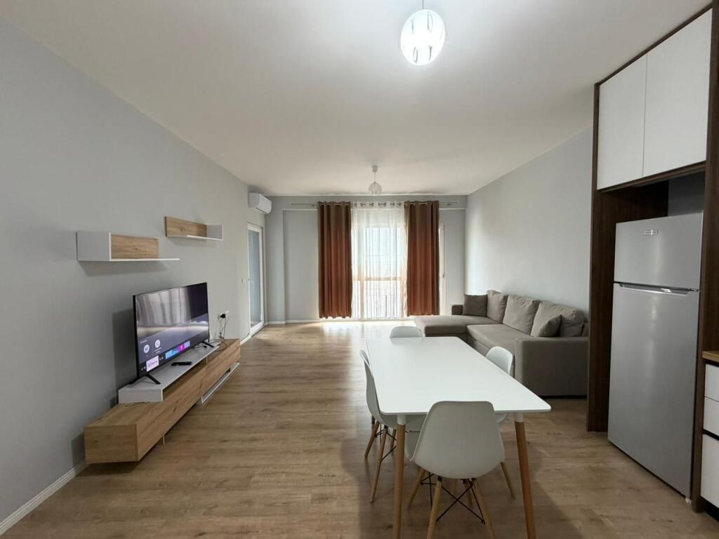 Appartamento 1+1 in affitto a Emerald/Via 5-Maji.