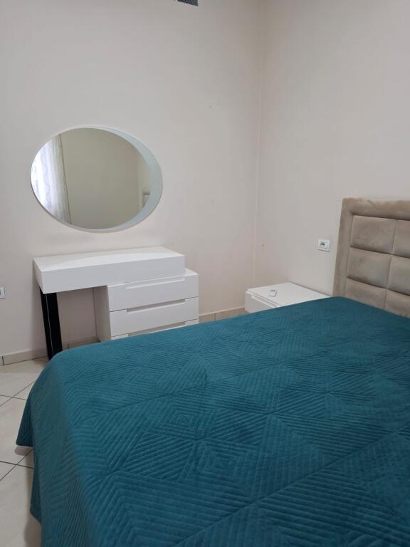 Apartament me qera 2+1 Afer Hilton Hotel