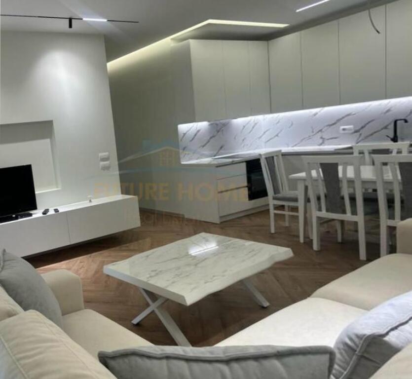 Affitto | Appartamento 2+1+2 + Posto Auto | Porcelan, Tirana