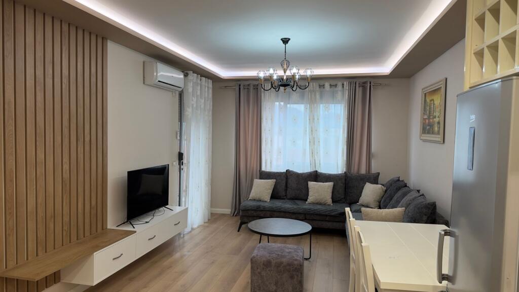 Apartament 1`+1 Luks , Liqeni Thate