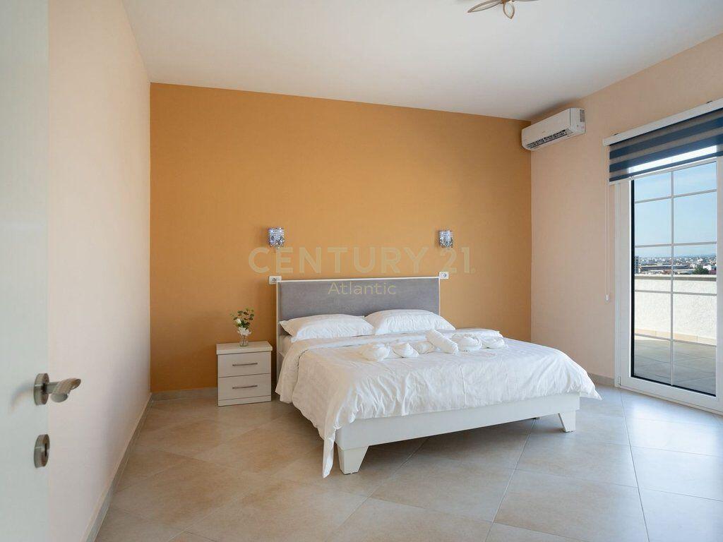 APARTMENT 3+1+2T WITH VERANDA 160 m² – BEACH, DURRES