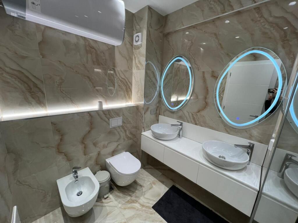 APARTAMENT 2+1+2 PËR QERA TEK LIQENI THATE!
