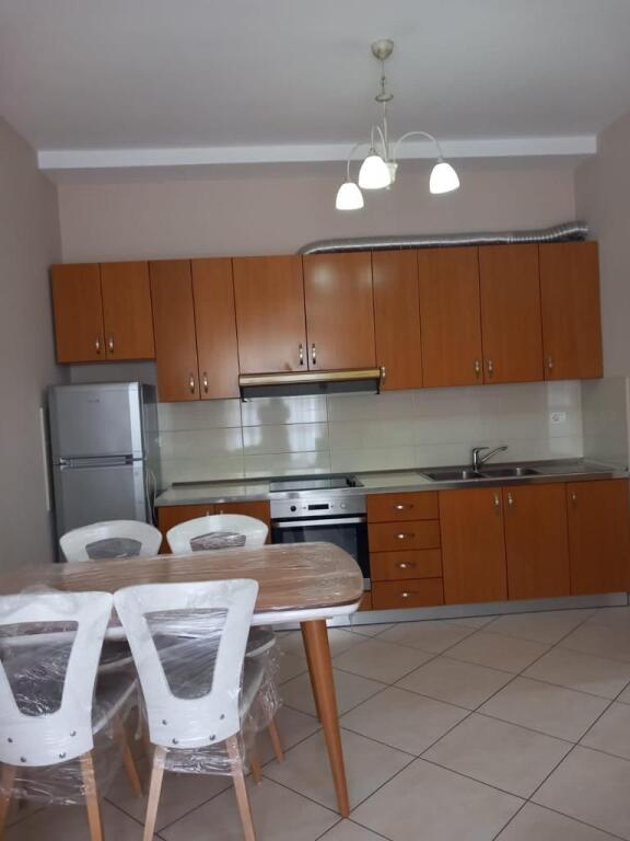 📣Apartament me Qira – 2+1 📍 Tek Hilton Hotel, pranë Credins Bank