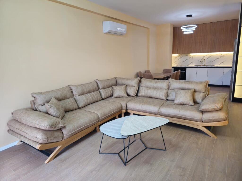 APARTAMENT ME QIRA 2+1+2 TE LIQENI THATE , PRANE FOREST GREEN