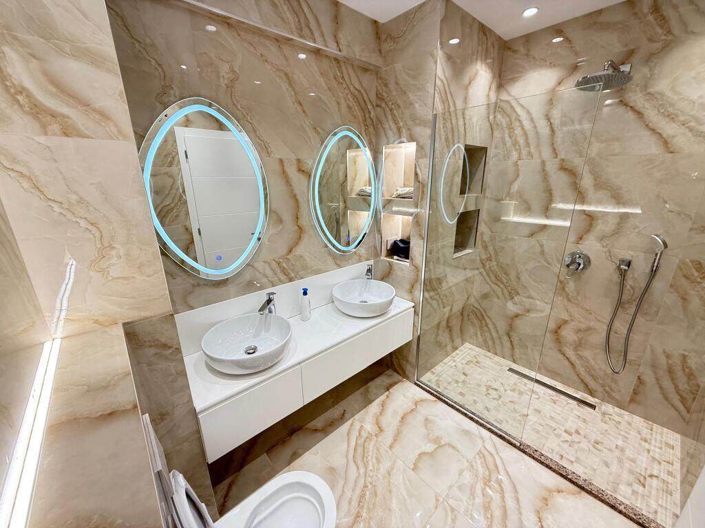 📣 QERA Super Apartament 2+1+2 tualete 📍Liqeni i thate ,Kompleksi Fz