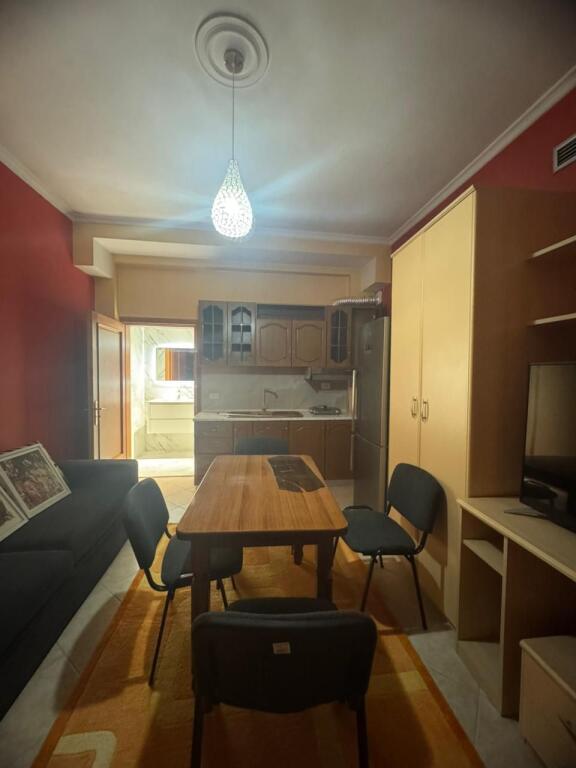 📌Affittasi appartamento 1+1 📍 vicino alla Scuola Marin Barleti!