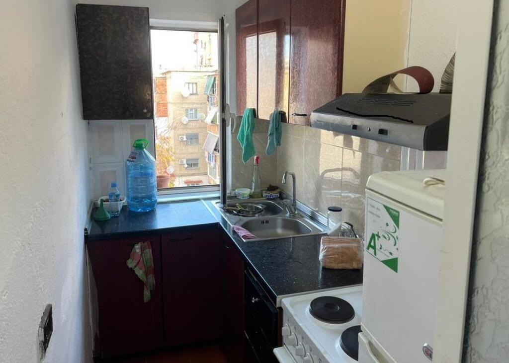 VENDESI APPARTAMENTO 1+1 VICINO ALLA SCUOLA DI BALLETTO