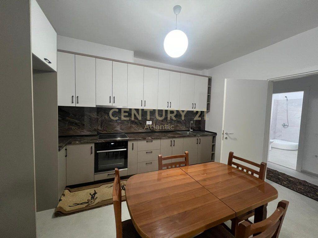 FOR RENT APARTMENT 2+1+2 FORMER DISTRICT IN DURRES !
