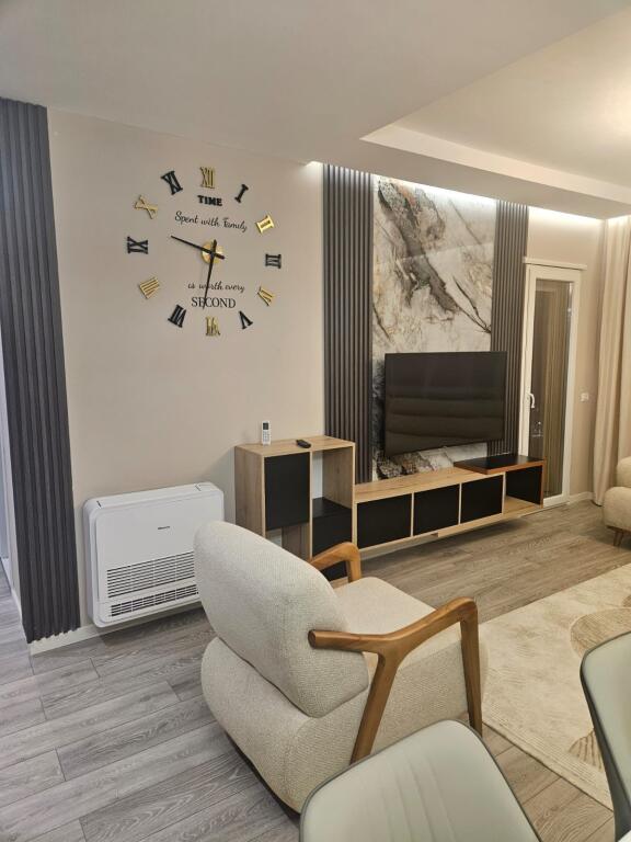 Jepet me qera apartament 2+1, Rruga Dritan Hoxha , Laprake