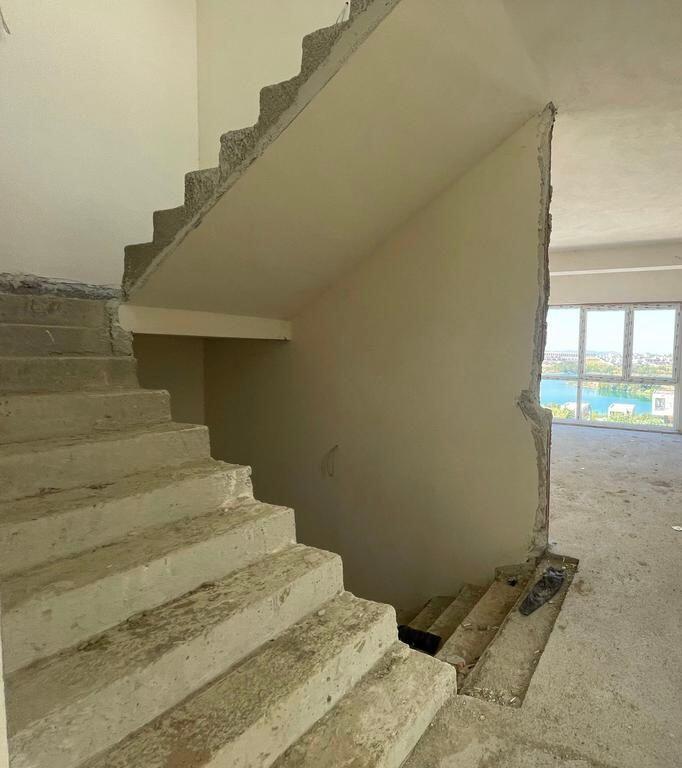 VILLA IN VENDITA AL LAGO DI FARKA
