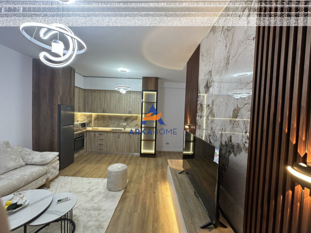 VENDESI APPARTAMENTO 2+1+2+BALCONE VICINO AL BAR ARTISTA 157.000