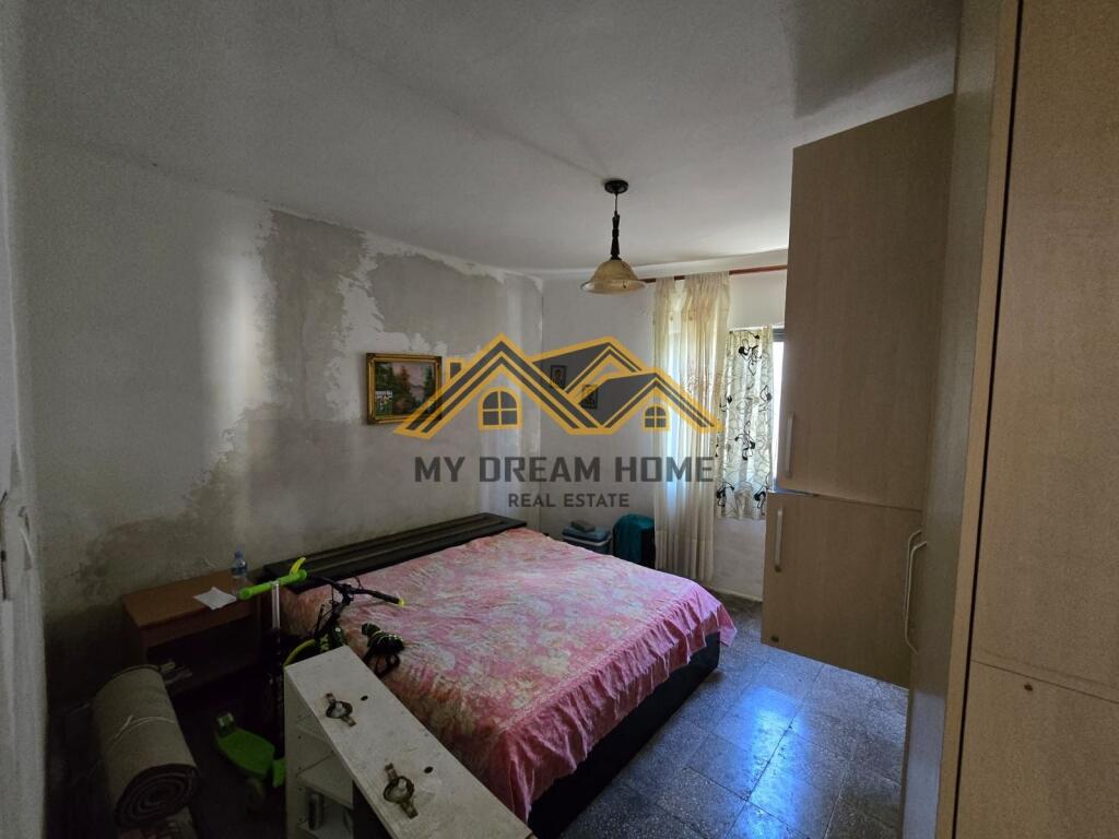 SHITET SHTEPI PRIVATE TEK GJYKATA ,DURRES !