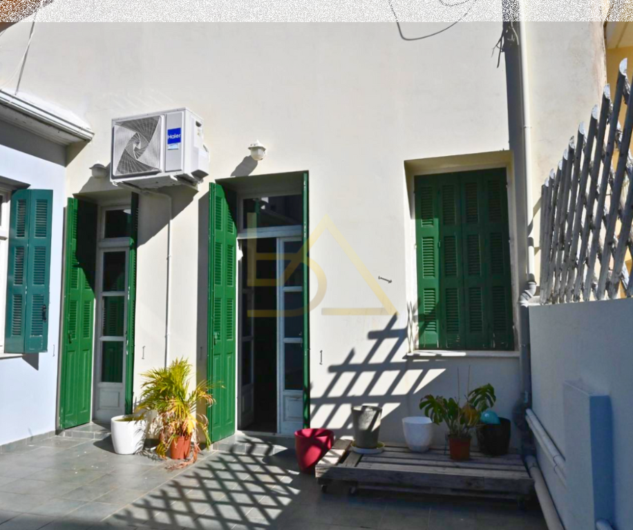 Shitet Ambient Biznesi – Patras, Greqi