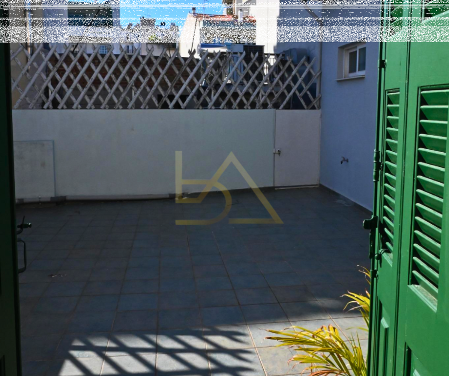 Shitet Ambient Biznesi – Patras, Greqi