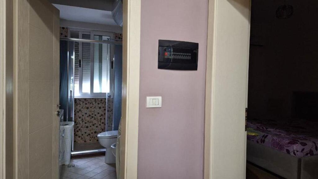 📌Jepet me qira apartament 2+1+ballkon 📍 tek Rruga e Durresit!