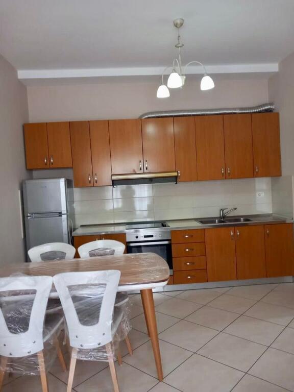 📣 QERA Apartament 2+1 📍 Tek Hotel Hilton, Prane Kompleksit Delijorgji 🛣️ Bulevardi "Gjergj Fishta" ✨  