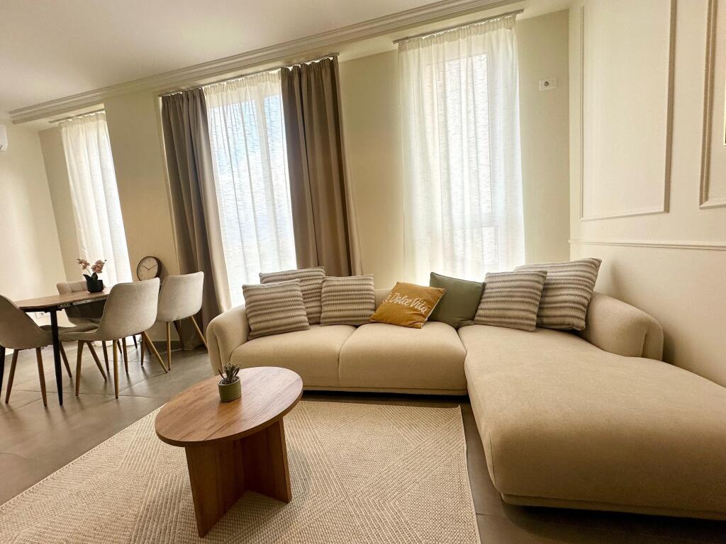 Apartament me qera 1+1+parkim Rezidenca Avid