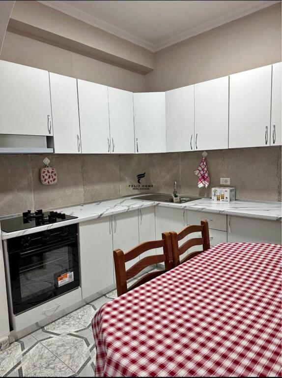 APARTAMENT ME QERA 2+1 VILAT GJERMANE 50.000 LEKE